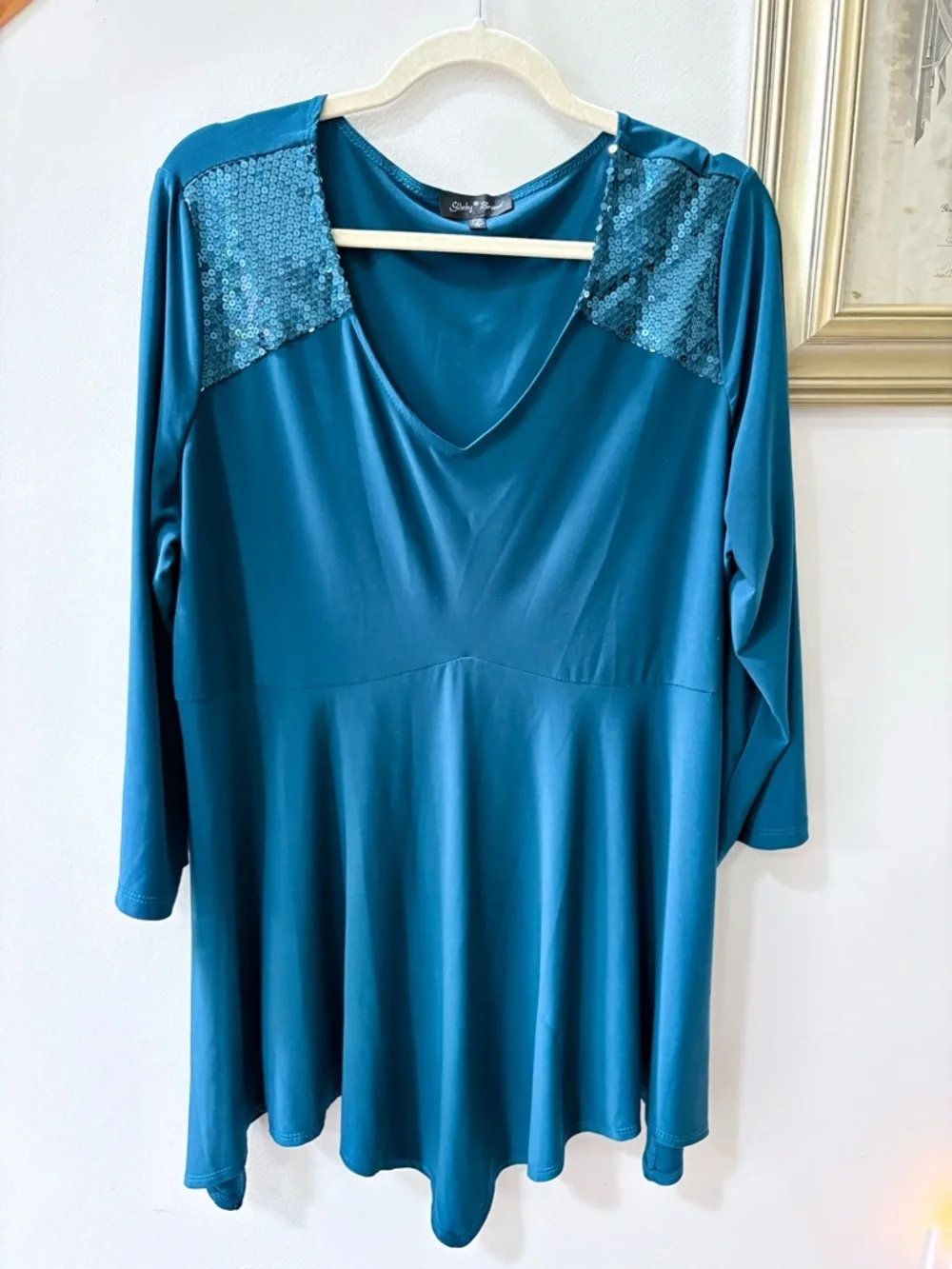 Slinky Brand Teal V-Neck Sequin Shoulder Tunic with Matching Slacks - Picture 2 of 8